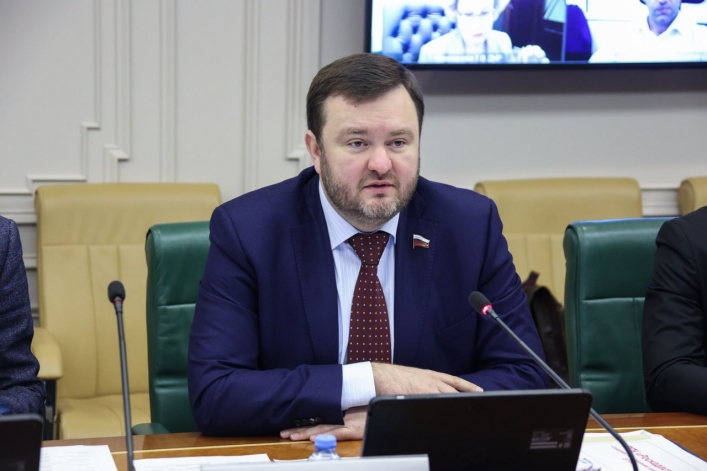 сенатор от Запорожской области Дмитрий Ворона предложил