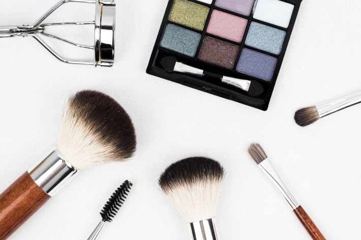 5 безошибочных лайфхаков для совершенного макияжа: простые решения для каждой красавицы