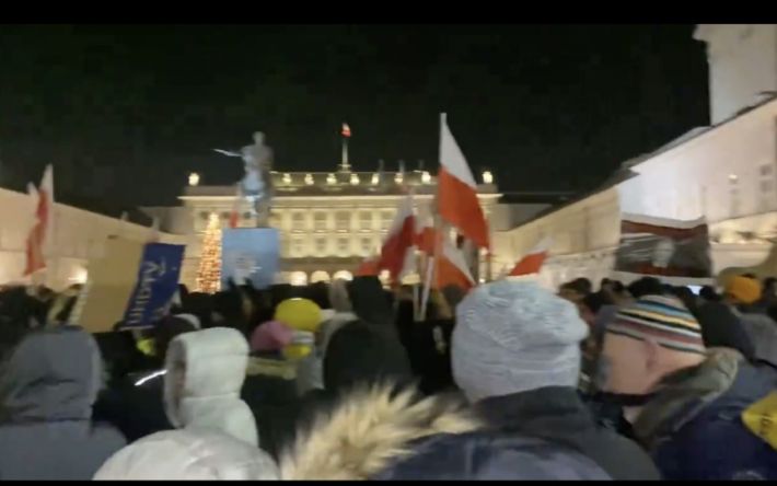 В Варшаве вспыхнули протесты: что произошло
