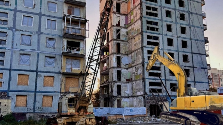 Стало известно, почему в Запорожье "стоит" процесс по восстановлению многоэтажки, разрушенной при ракетном обстреле рф