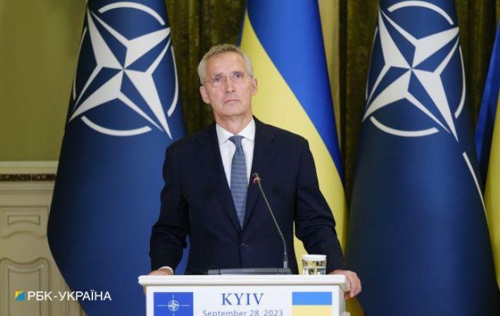 НАТО закупит 155-мм снаряды на 1,1 млрд евро, в том числе и для Украины