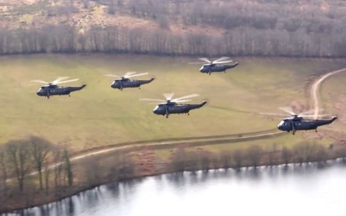 Во время "Рамштайна-18" Германия заявила о шести многоцелевых вертолетах Sea King для Украины