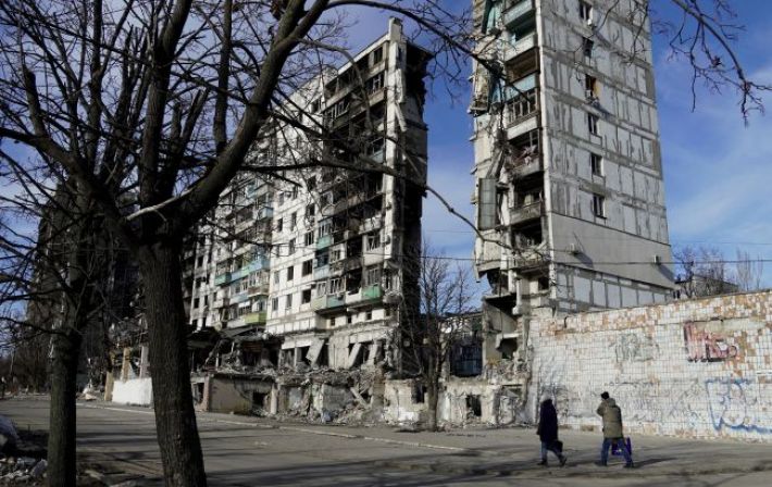 "Стоит ли вкладываться в "разрушку". Россияне в Мариуполе рекламируют квартиры, в которых жили украинцы
