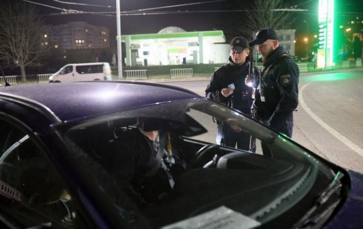 В Ровенской области водитель жестоко избил полицейского: ему грозит до 5 лет за решеткой