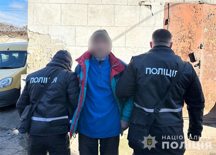 В Запорожье васильевские полицейские разоблачили наркоторговца (фото)