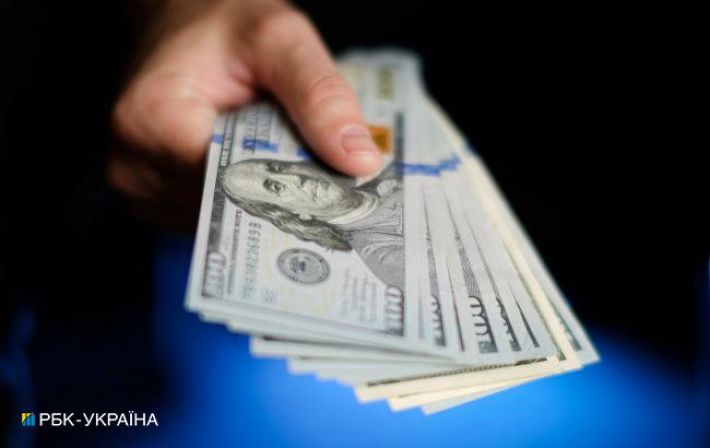 Украинцы за год увеличили свои сбережения почти на 12 млрд долларов наличными