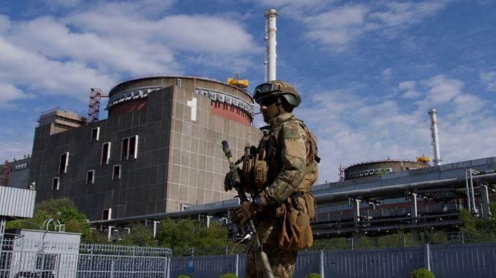 Враг продолжает давление на работников Запорожской АЭС