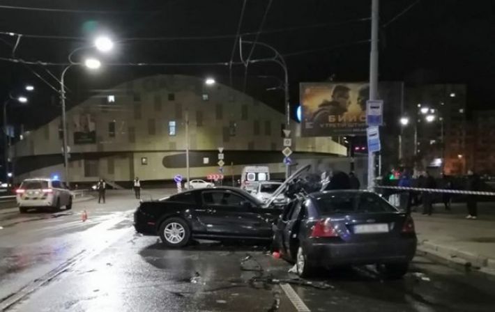 В Киеве на Оболони произошло ДТП: пострадали пять человек, среди них ребенок (фото)