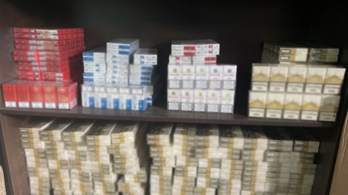 Запорожские полицейские разоблачили продавцов сигаретами без марок акцизного налога