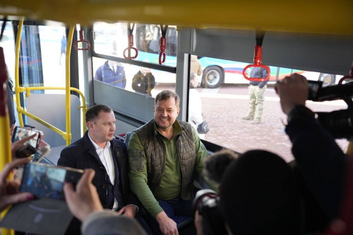 В Мелитополе рашисты хвастаются запуском автобусов – горожане их восторга не разделяют (фото, видео)