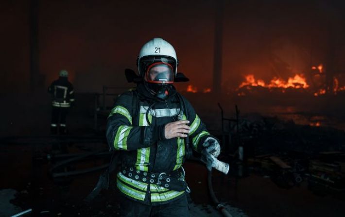 Падение обломков и пожар. В ВСУ рассказали о ночной дроновой атаке на юге Украины