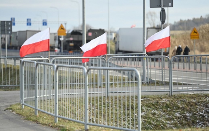 Польские фермеры объявили о закрытии всех пунктов пропуска на границе: названа дата