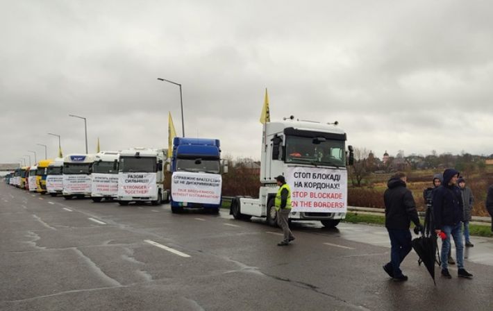Украинские перевозчики заблокируют границу с Польшей