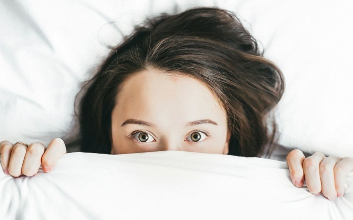 Якщо погано спите: фахівець порадив використовувати щоранку простий метод 15х15х15 – що це