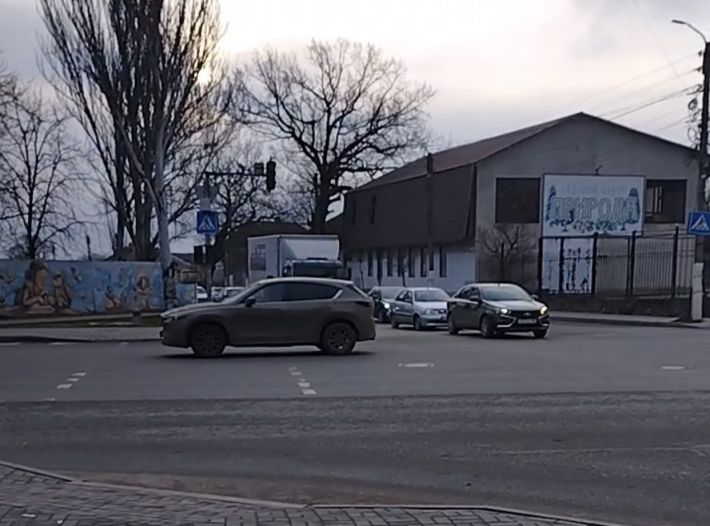 В оккупированном Мелитополе транспортный коллапс - не работают светофоры (видео)