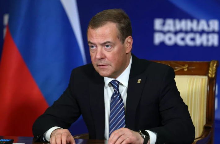 Медведев призвал ссылать проукраинских жителей Мелитополя в сибирские лагеря 