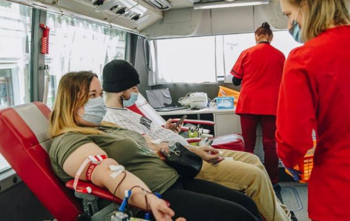 Как узнать, кто может быть донором и где нужна кровь? Ответ НСЗУ