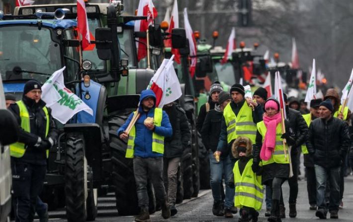 На протестах в Польше вновь заметили пророссийские лозунги, - СМИ