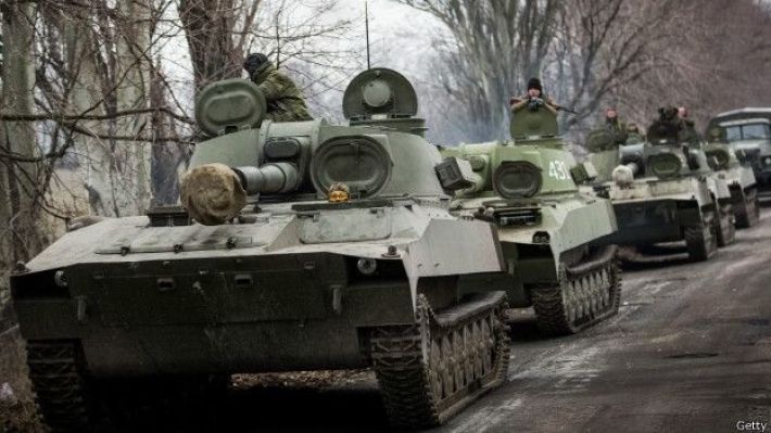 Выедут, а обратно не вернутся: мелитопольские партизаны испортили танки РФ перед наступлением (видео)