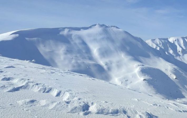 Во Франции снежная лавина накрыла альпинистов, четверо погибших