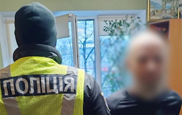 У Києві п'яний чоловік стріляв з балкона багатоповерхівки