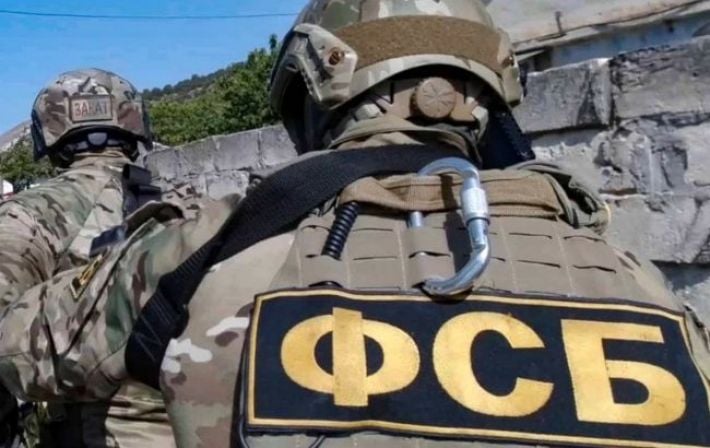 В РФ силовики устроили бой с "террористами" в многоэтажке, перестрелка длилась несколько часов (видео)