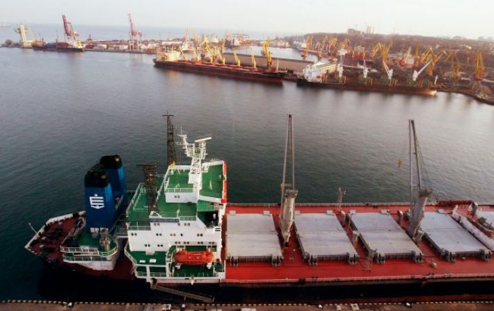 В порты Одессы вскоре вернутся большие контейнеровозы и паромы, - СМИ