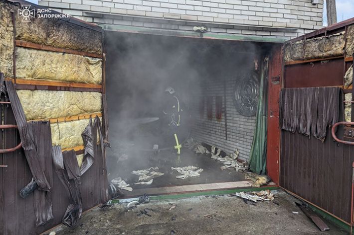 В Запорожье ликвидировали возгорание гаража