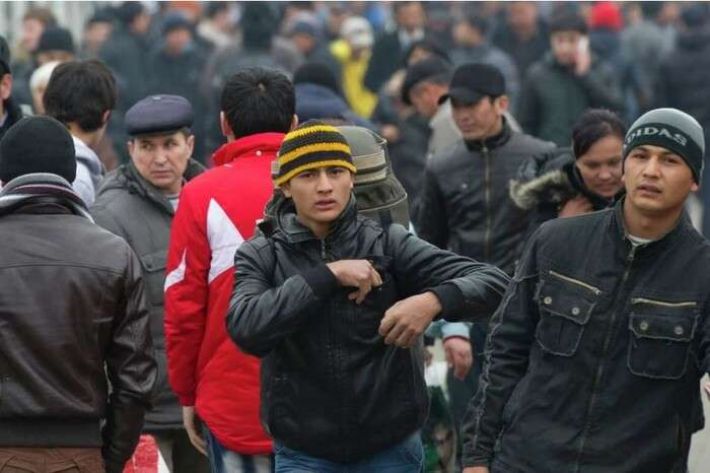 У Мелітополі очікується масовий наплив таджиків через теракт у "Крокус-Сіті-Холі" (фото)