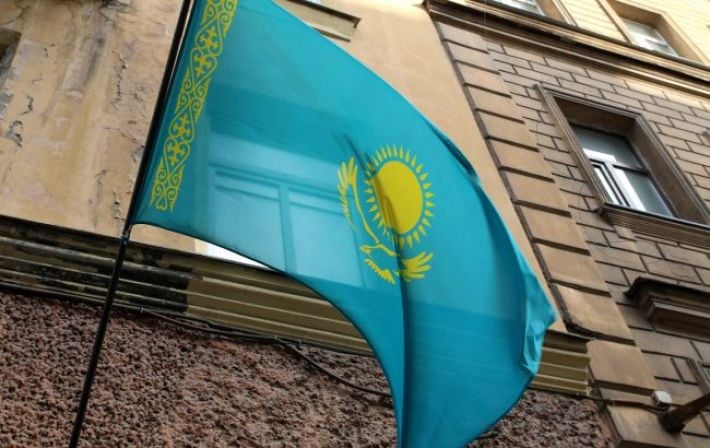 Посольство закликало громадян Казахстану покинути дві області України: яка причина