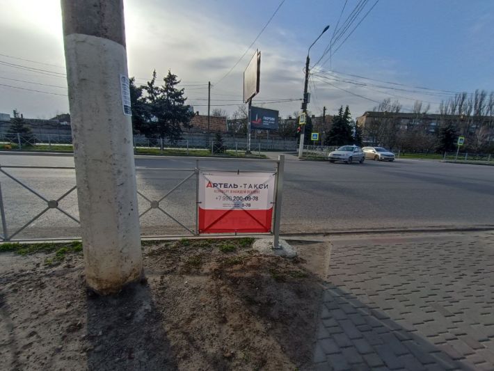 Оккупанты в Мелитополе не поделили заборы (фото)