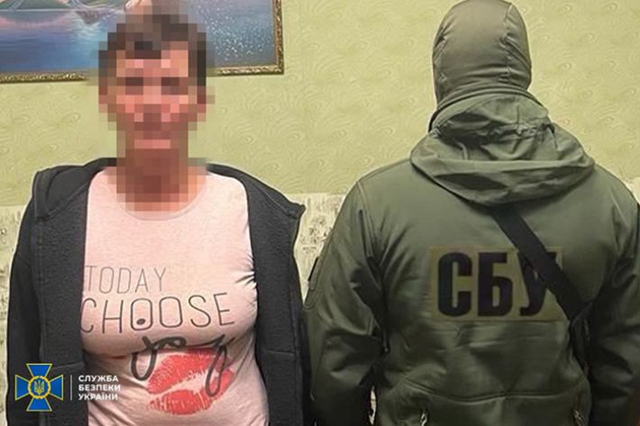 Осуждена коллаборантка, которая в сентябре этого года помогла России провести "выборы" на оккупированной части Запорожья - СБУ (фото)