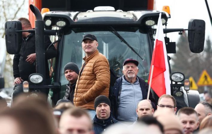 Польські фермери відновили блокаду пункту пропуску 