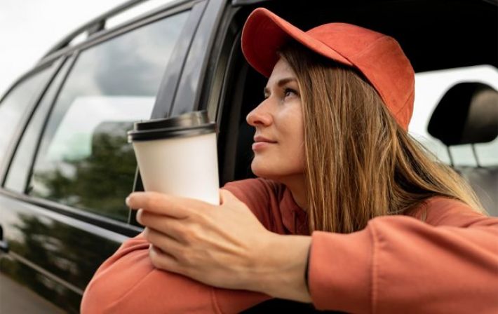 Чим харчуватись і що пити у дальній дорозі в авто: ТОП-5 ключових порад
