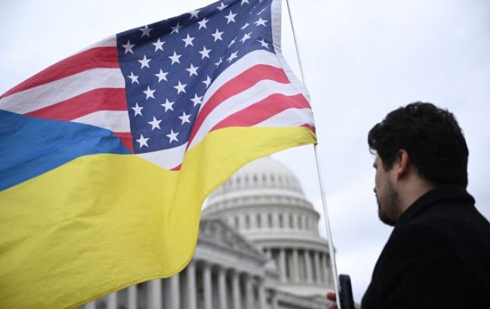 Демократи пообіцяли підтримати ініціативу Джонсона про допомогу Україні та Ізраїлю