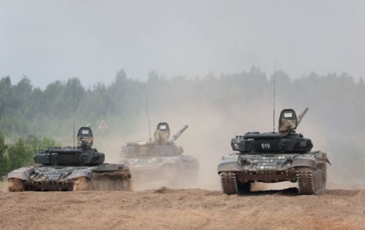 РФ почала використовувати на фронті "танк-черепаху". В ЗСУ розповіли про це "ноу-хау"