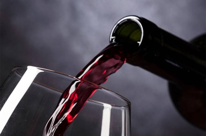 Поднять цены на вино и маркировать икру: с 1 мая в Бердянске будут действовать новые законы