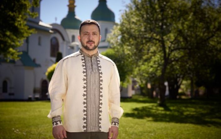 Зеленский: украинцы стают на колени только в молитве, и никогда - перед захватчиками