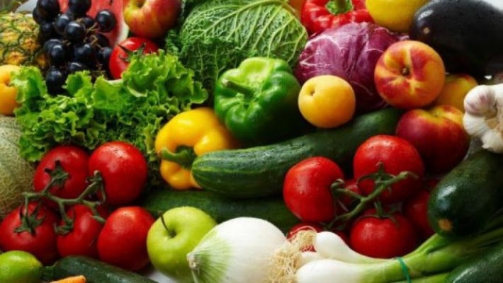 В Запоріжжі виявили 400 кг нітратних овочів та фруктів