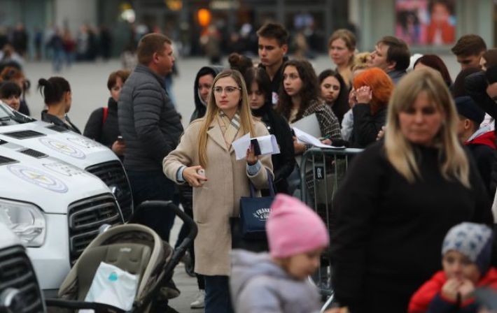 Сколько украинских беженцев планируют оставаться в Европе: исследование