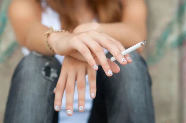 В Мелитополе предложили увеличить штраф за курение - реакция жителей удивила (фото)