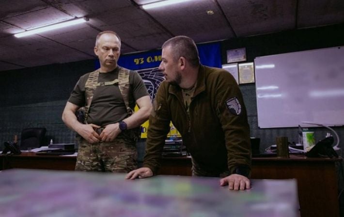 Россияне увязли в боях за Волчанск - Сырский