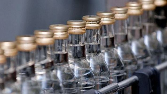 Оккупанты "нашли" у мелитопольца алкоголь на 12 миллионов рублей