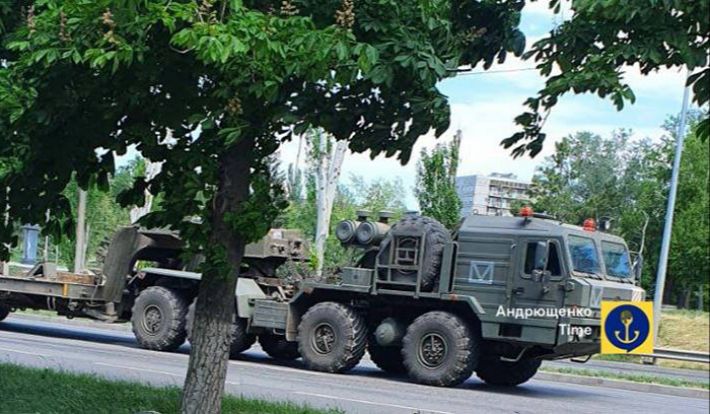 В направление Бердянска враг перебрасывает грузовики с БК и живой силой