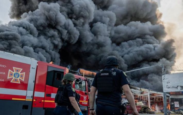 В Харькове продолжает расти количество жертв после удара по "Эпицентру"