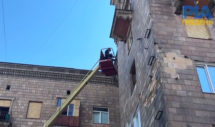 Когда восстановят движение через ДнепроГЭС в Запорожье - официально (видео)