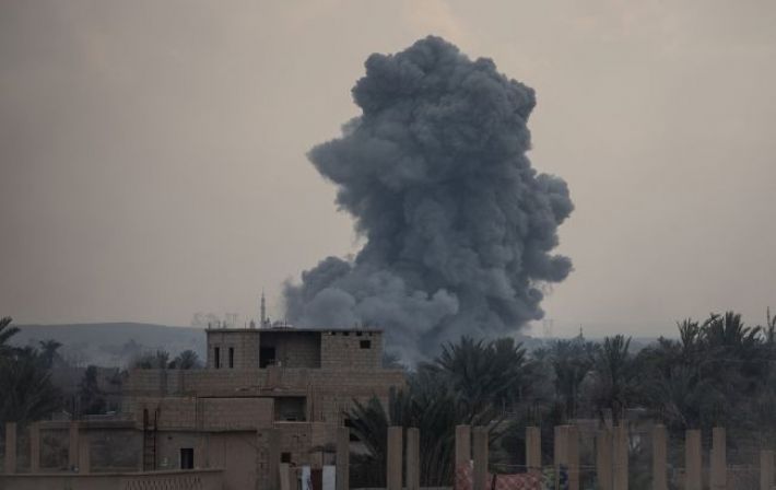 В Сирии обстреляли ракетами подконтрольный "Хезболла" завод, есть погибшие, - СМИ