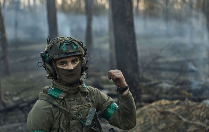 Украинские защитники продвинулись в Серебрянском лесу, - "Азов"