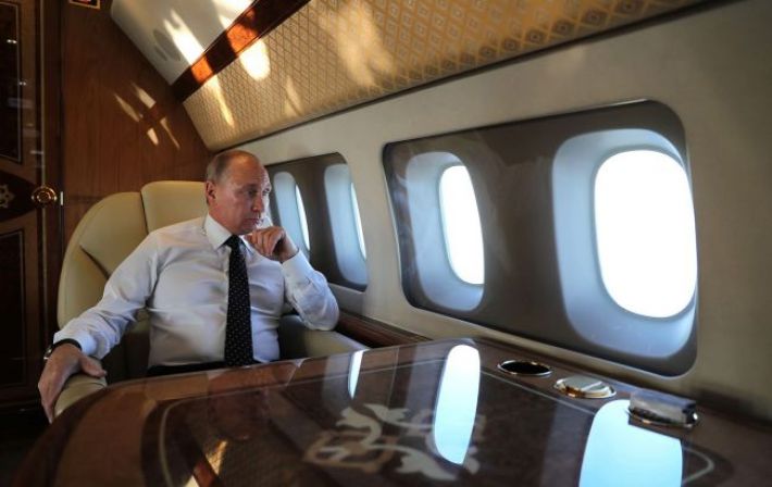 Диктатор испугался? Путин стал летать в российские регионы в сопровождении истребителей, - СМИ