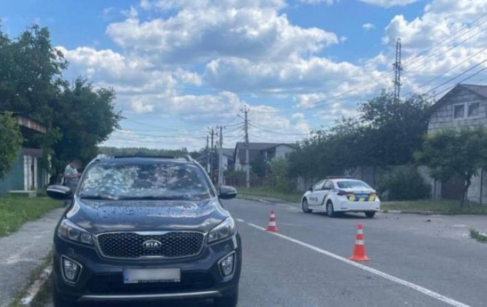 Неизвестный взорвал гранату в автомобиле жителя Бучи: правоохранители рассказали детали